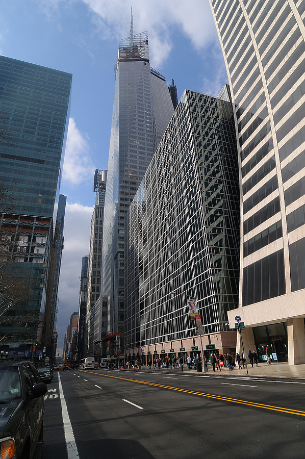 Bank of America Tower by David Guija