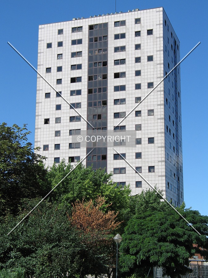 Square Jacques Franck 2 / Jacques Francksquare 2 by Emmanuel D.