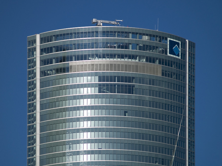 Torre Espacio by Cesar Serrano
