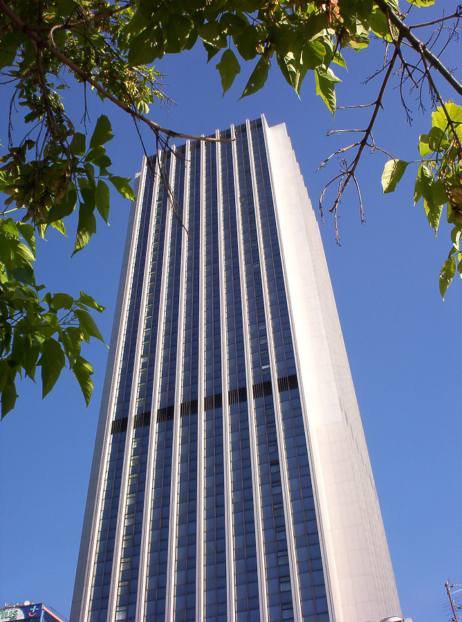 Oxford Tower by Pavel Toczynski