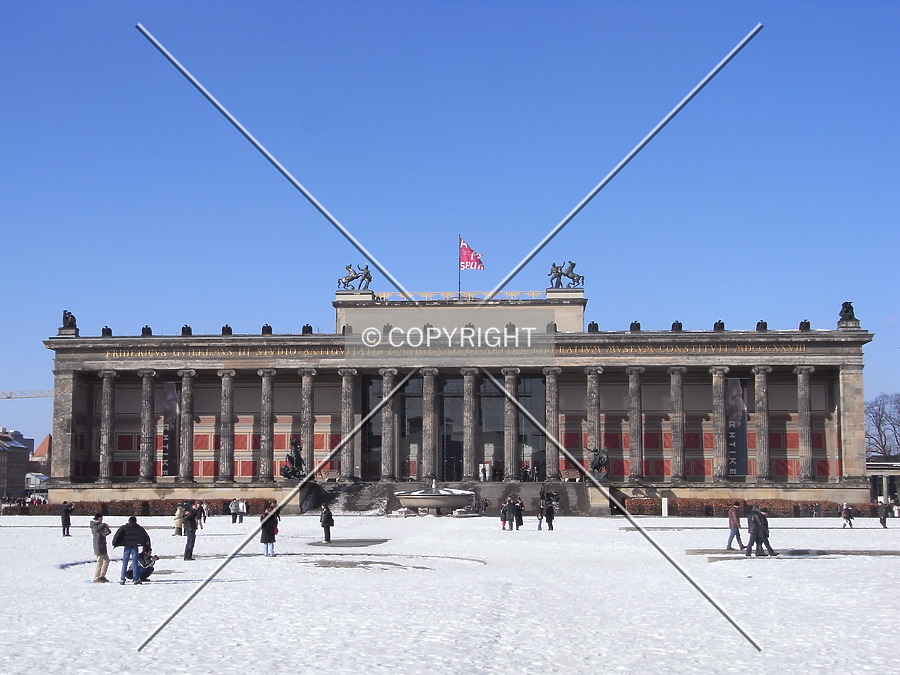Altes Museum Berlin by Jörg Berkemeyer