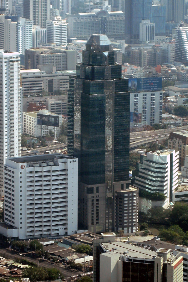 Vanit Tower II by Jonathan Smith