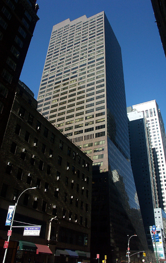 520 Madison Avenue by Nate Lindsey