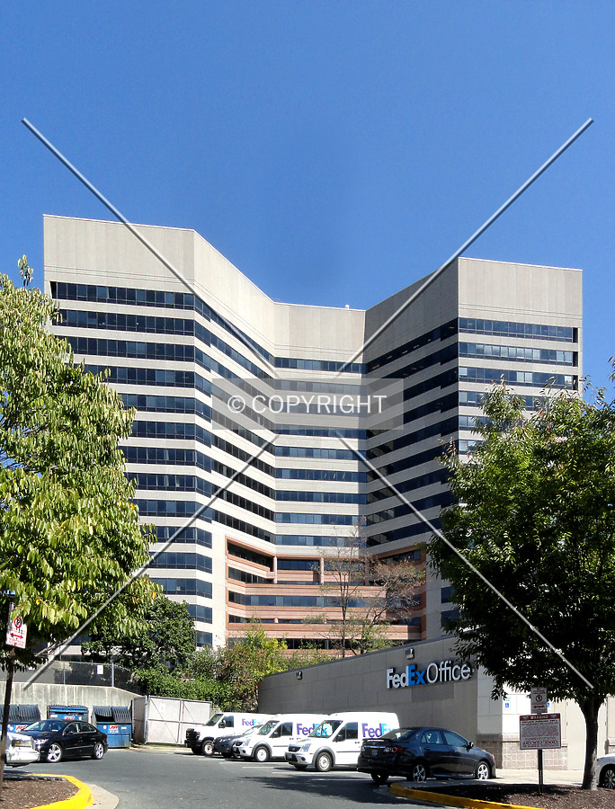 Silver Spring Metro Plaza II by Chris Patriarca