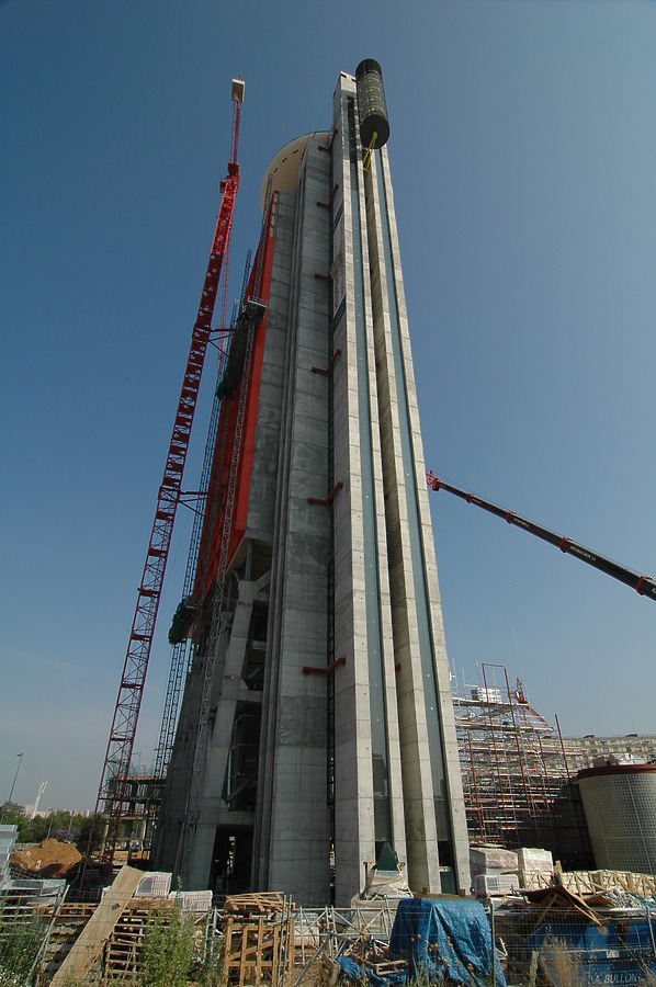 Hesperia Tower by David Guija