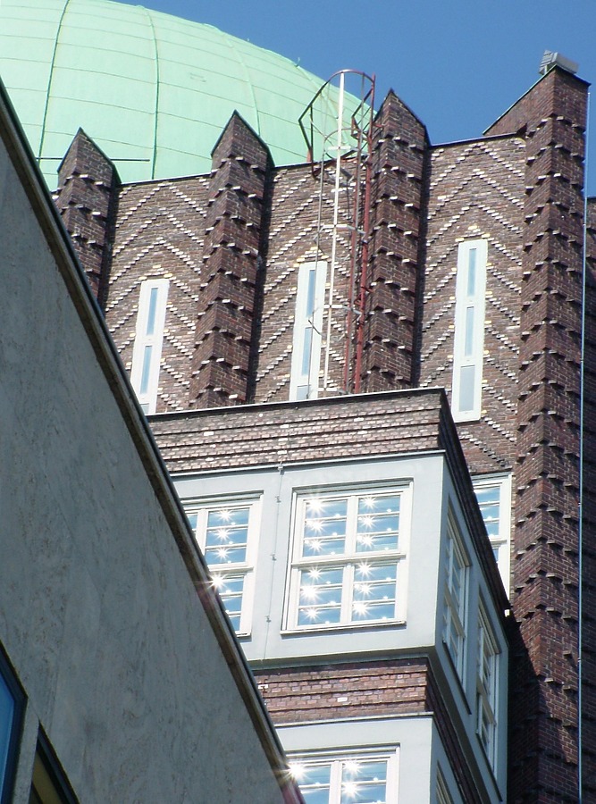 Anzeiger Hochhaus by Pedro Marcelino