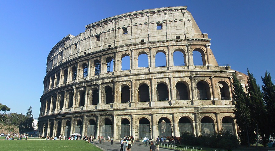 Colosseo by John Bek