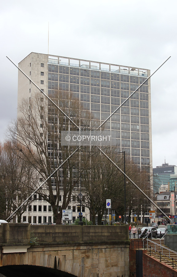 Albert Bridge House by Florian Barbier