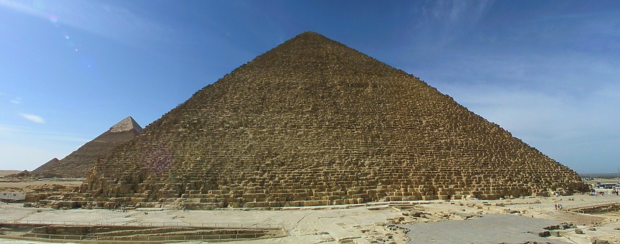 Pyramid of Khufu by John Bek