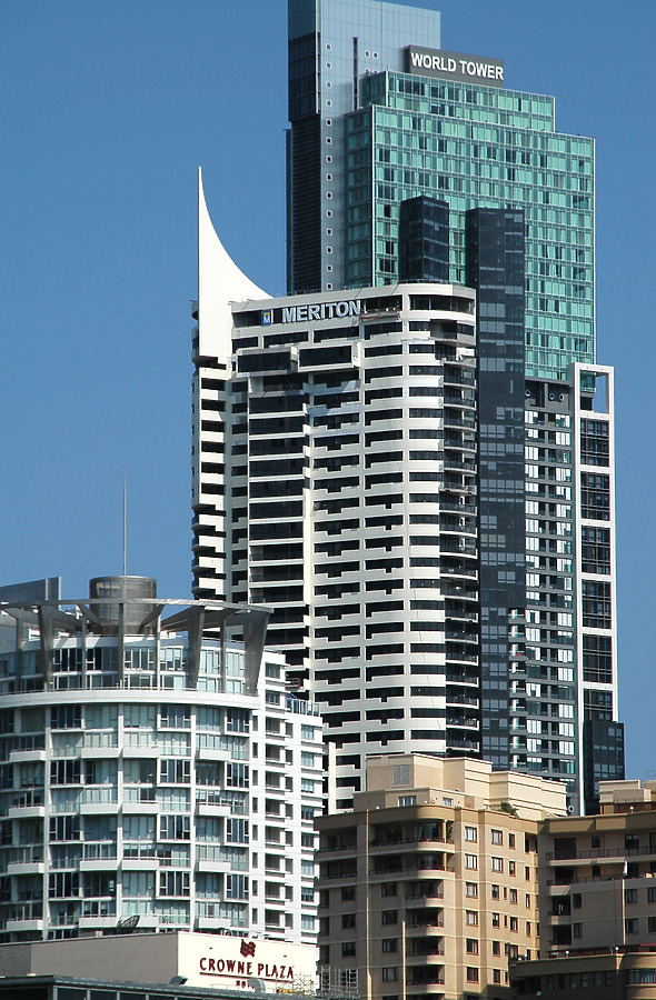 Meriton Tower by John Bek