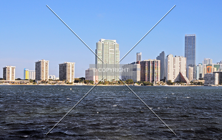 Santa Maria by Jorge Molina