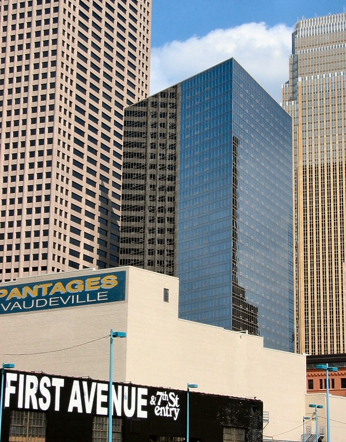 Minneapolis Marriott City Center by James Peacock