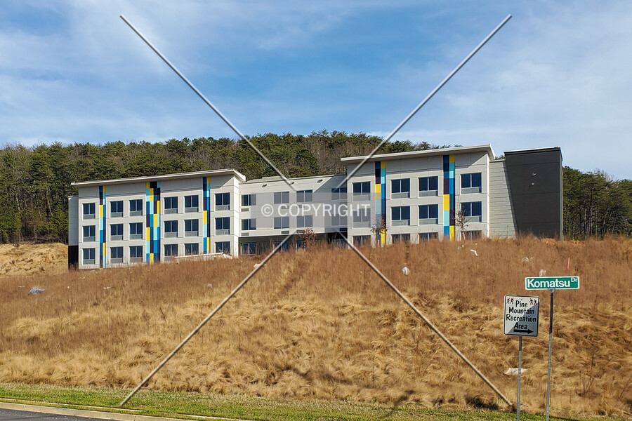 Tru by Hilton Cartersville