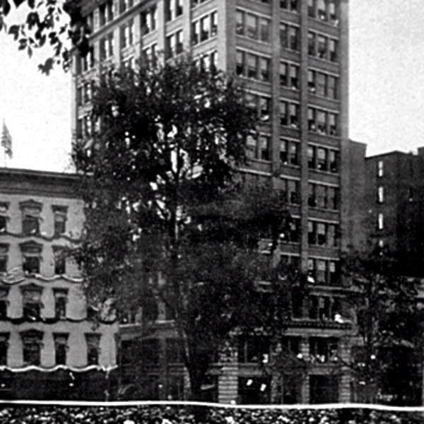 Huntington Bank Building by Library of Congress Prints and Photographs Division,  L.M. Jones Photo Co.