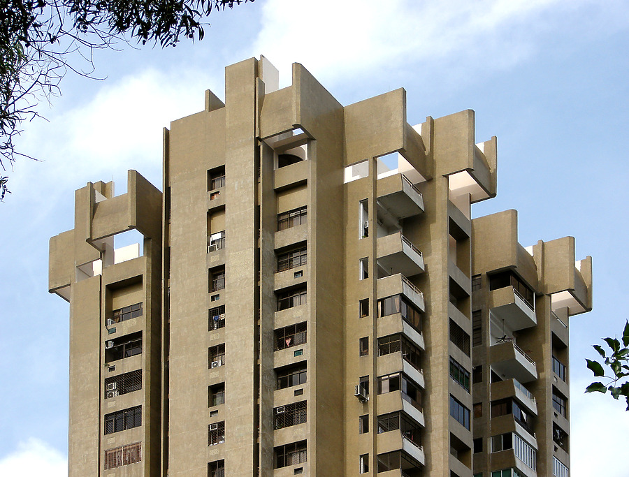 Landmark Tower by Horst Kiechle