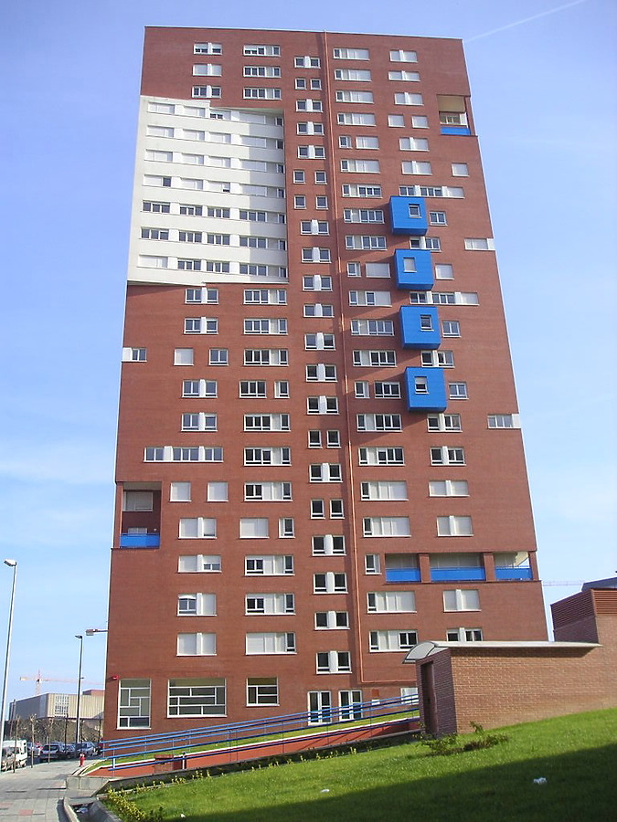 Torre IV by Mikel Allende