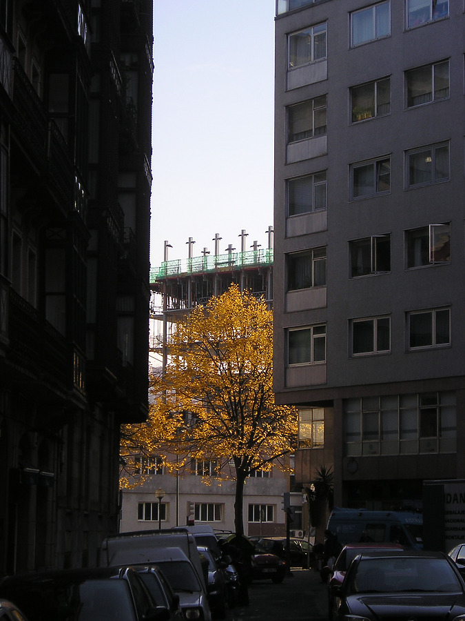 Isozaki Atea I by Mikel Allende