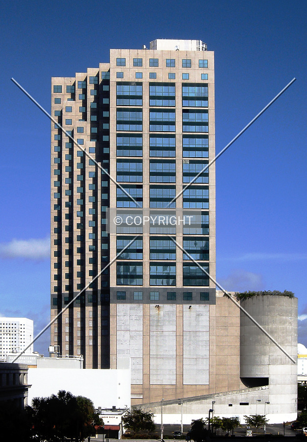 Courthouse Center by Jorge Molina