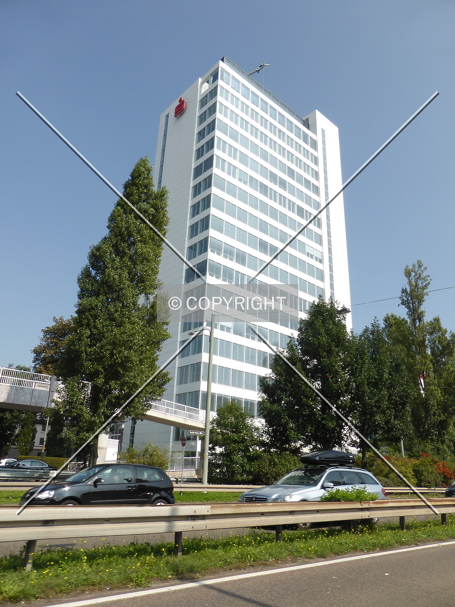 Sparkassen Informatik Hochhaus by Nephilim