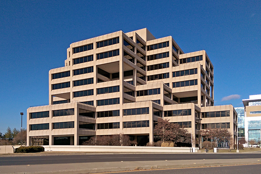 Edward Jones Building by Ryan Hildebrand