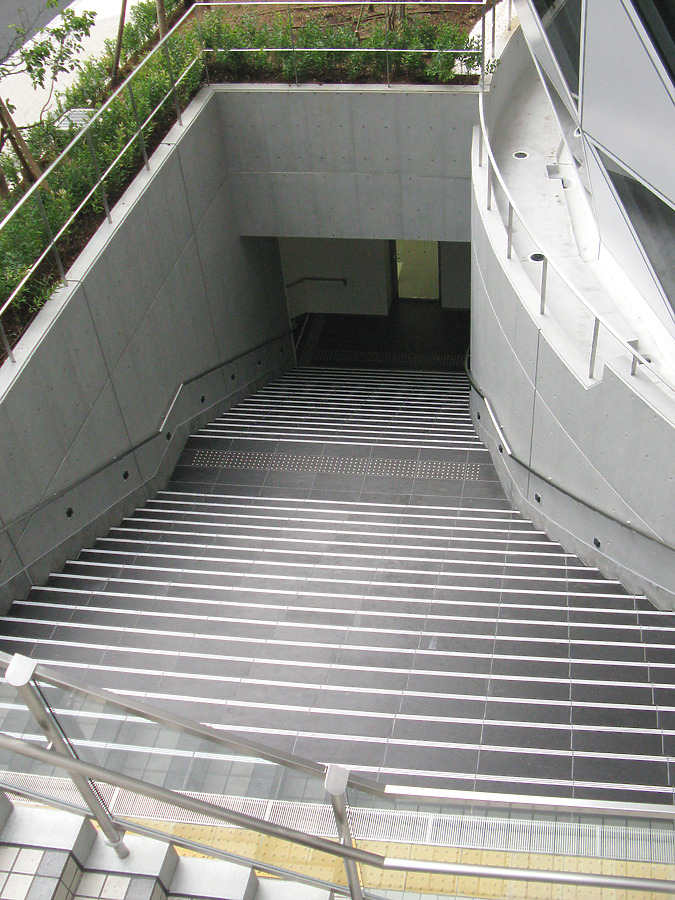 Mode Gakuen Cocoon Tower by Kevin Hemphill