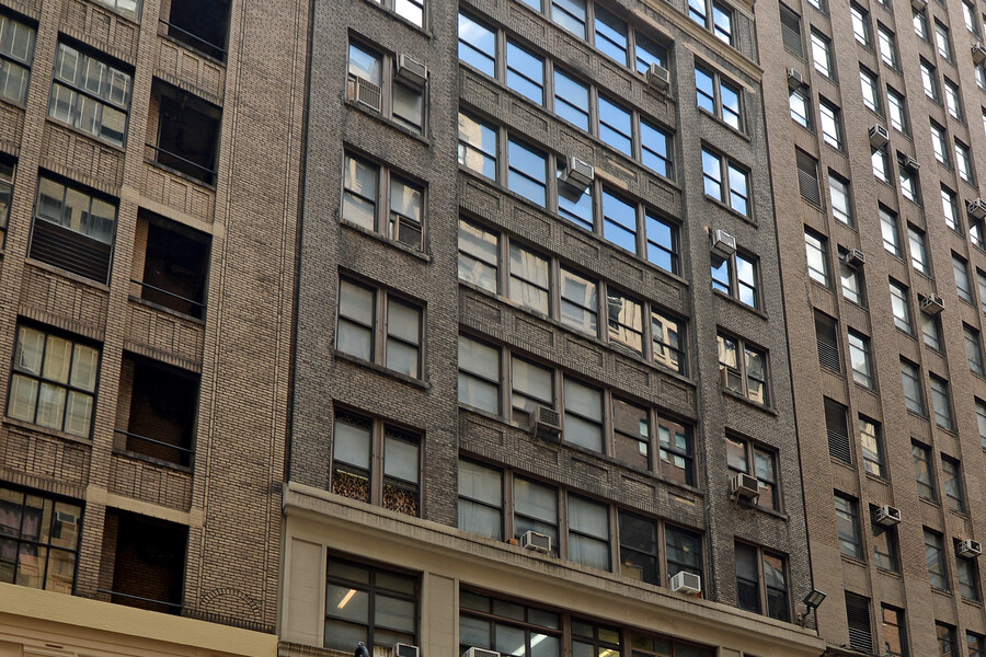 260 West 35th Street