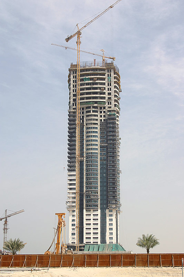 Al Seef Tower by Michiel van Dijk