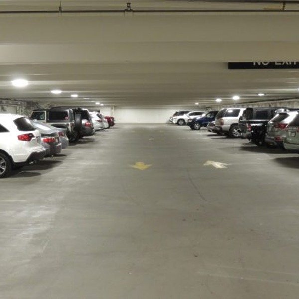 Kiewit Plaza by BLACKSTONE PLAZA