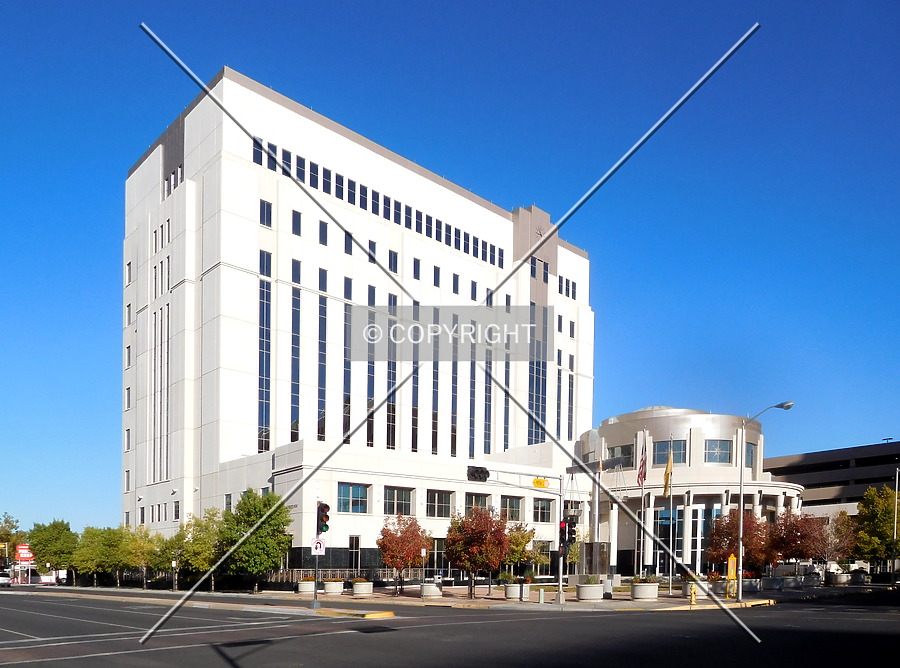 Metropolitan Courthouse by Chris Patriarca