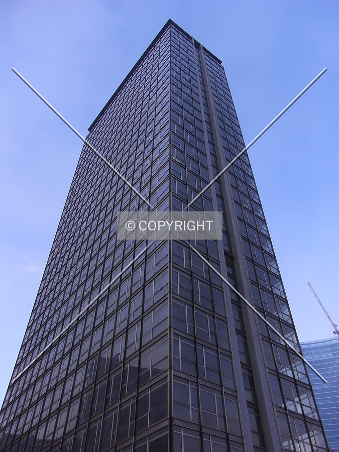 Torre Galfa by Jörg Berkemeyer