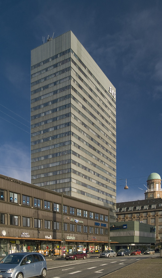 Radisson SAS Royal Hotel by Cesar Serrano