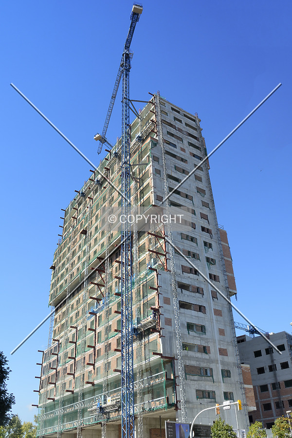 Diagonal-Bilbao-Pere IV by David Guija