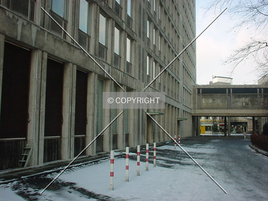 Glanzstoff-Hochhaus by Nephilim