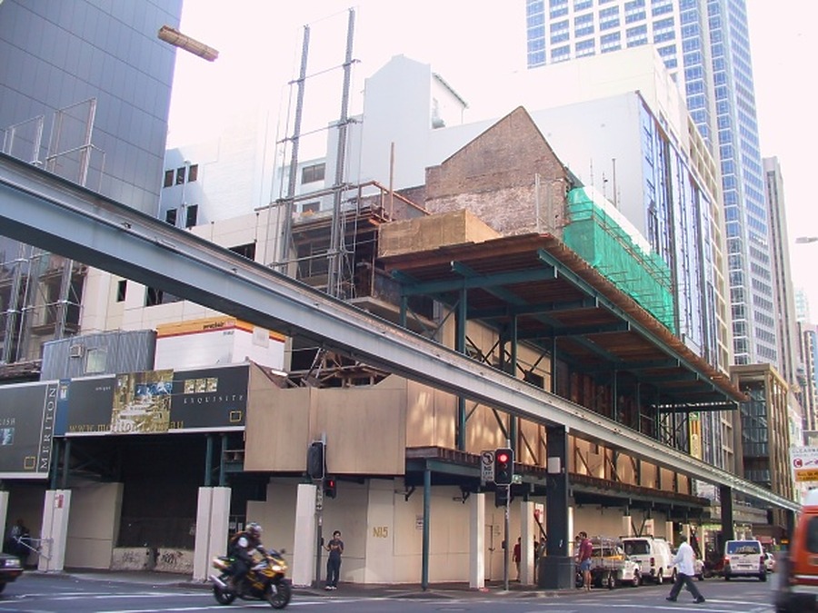 Rialto Tower by John Bek