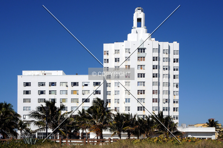 Versailles Hotel Condominium by Jorge Molina
