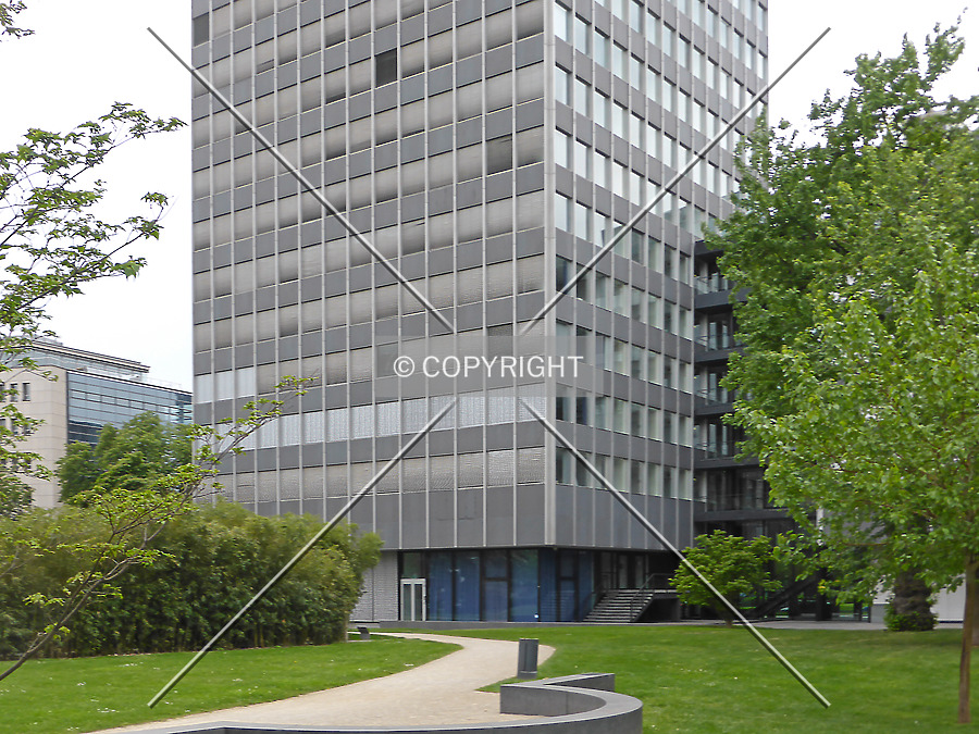 BHF-Bank by Nephilim