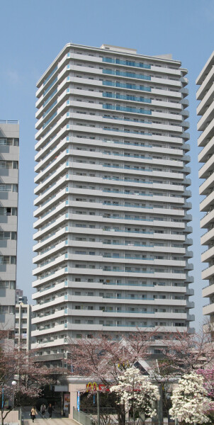 Park Side Tower Cosmos Kawaguchi Station Front