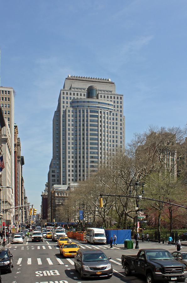 Ted Weiss Federal Building by Ryan Hildebrand