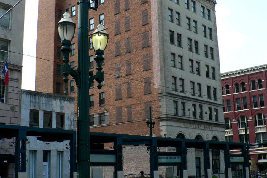 402 Main