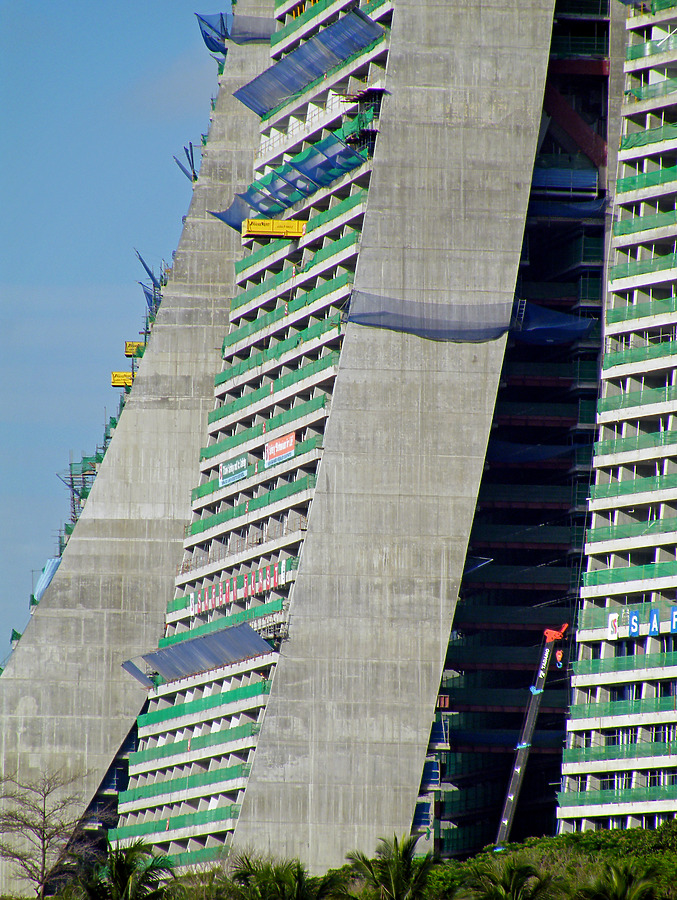 Marina Bay Sands Hotel by Horst Kiechle