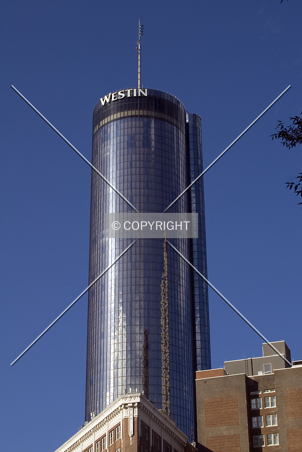 Westin Peachtree Plaza by Martin Bugajski