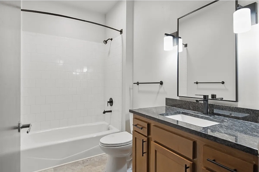 The Merchandise Mart Apartments by Oliver Properties