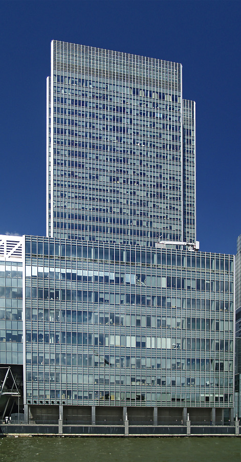 25 Bank Street by Cesar Serrano