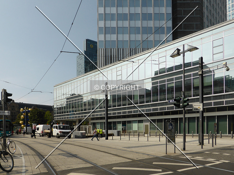 Bankgebäude BfG by Nephilim