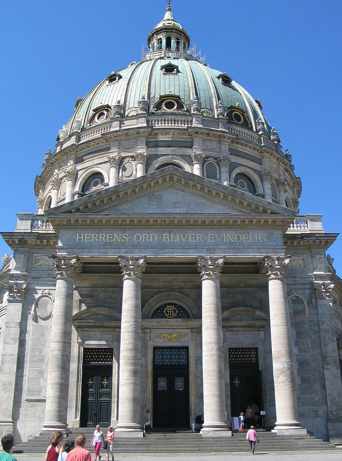 Frederiks Kirke by Anders Skærlund Petersen