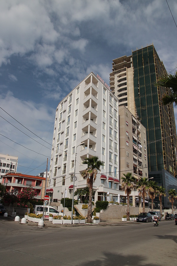 Hotel Arvi by Kjetil Balog