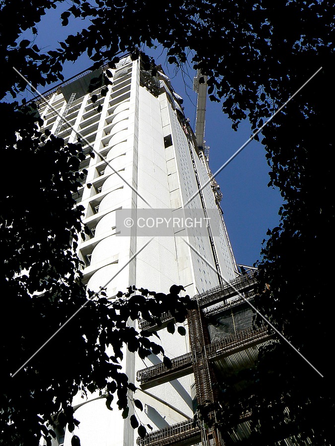 Reforma 222 Torre I by Luis Ibáñez