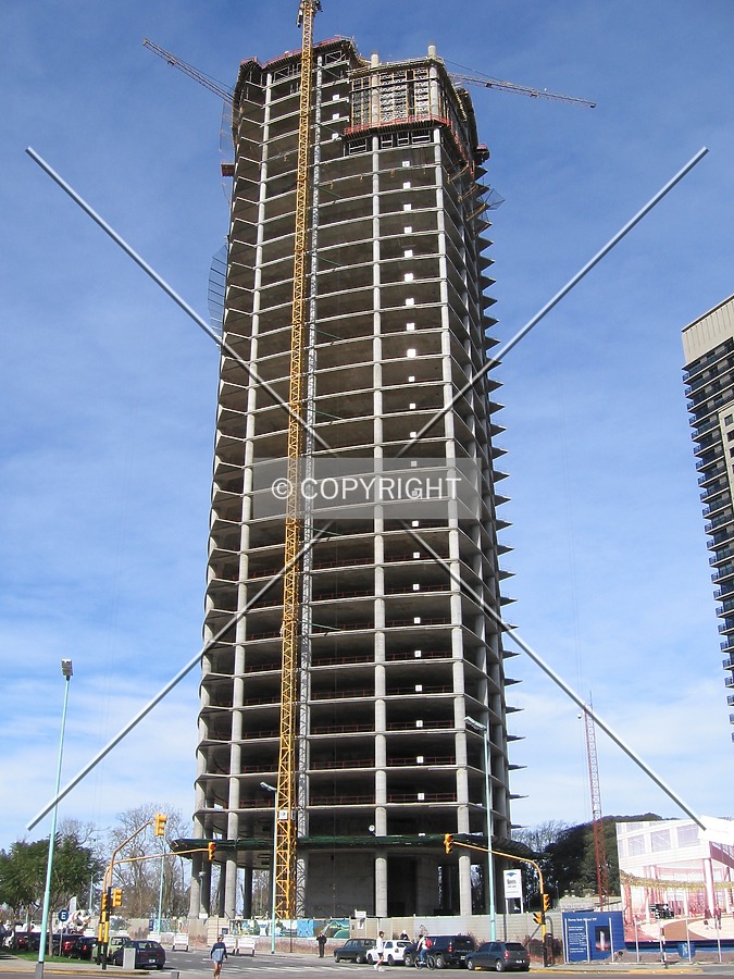 Torre Repsol YPF by Maximiliano Buono