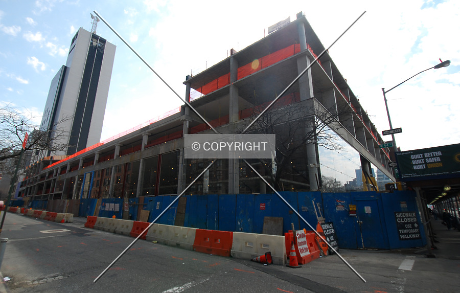 Mercedes House by Royce Douglas