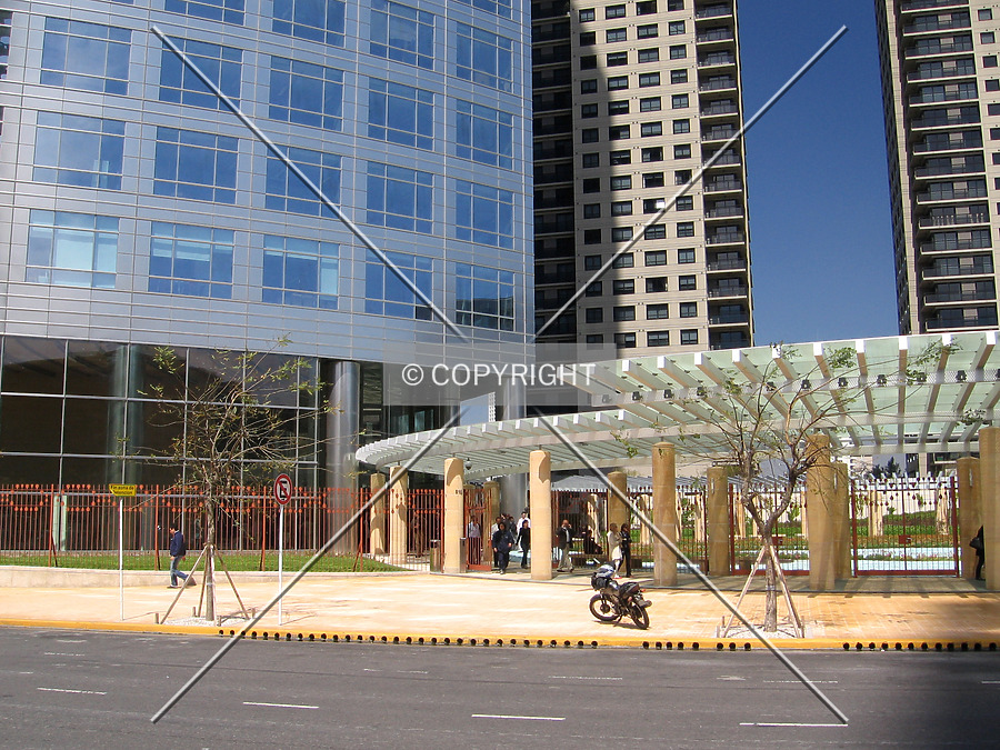 Torre Repsol YPF by Maximiliano Buono